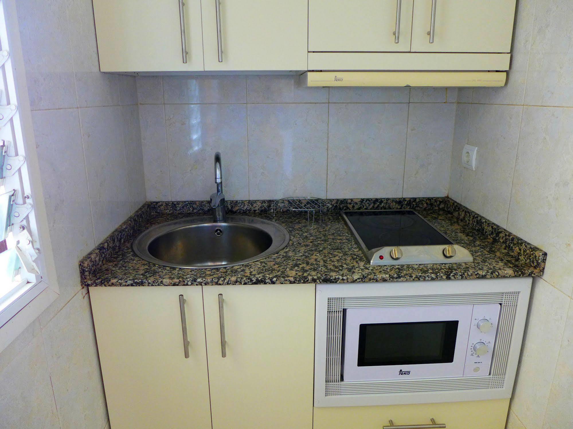 Apartamentos Alboran-Arysal Салоу Экстерьер фото